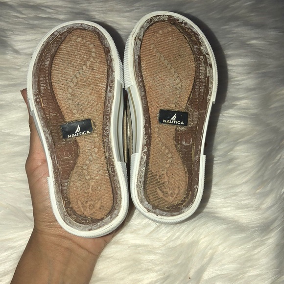 Boys Nautica boat shoes - Picture 5 of 8